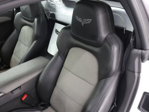 Used 2013 Chevrolet Corvette Grand Sport w/ 4LT Preferred Equipment Group RWD image 40