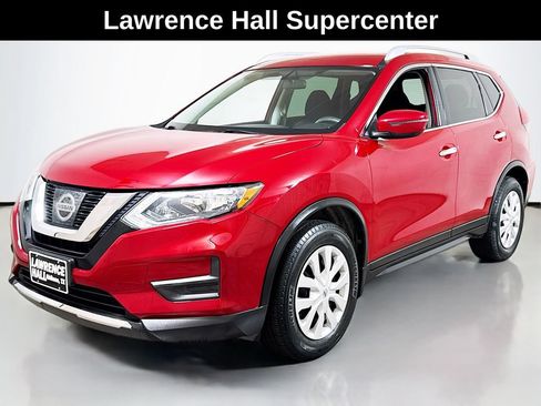 Used 2017 Nissan Rogue S w/ Appearance Package FWD image 1