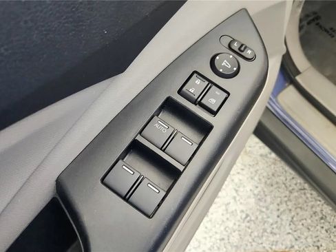 Used 2014 Honda CR-V LX image 28