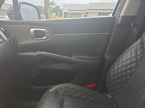 Used 2022 Kia Sorento SX Prestige AWD/4WD image 22