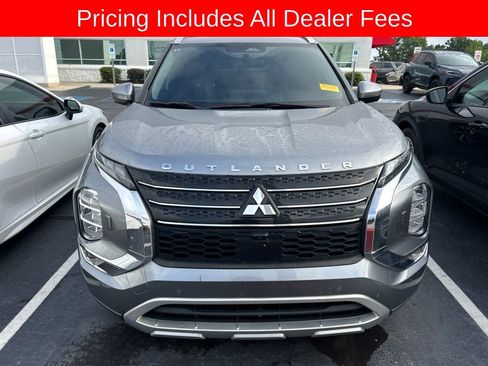 Used 2024 Mitsubishi Outlander SEL AWD/4WD image 11