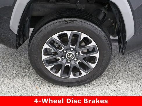 Used 2024 Toyota Tundra Limited image 6