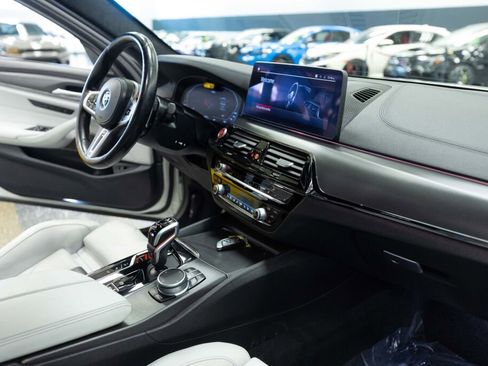 Used 2021 BMW M5 w/ Executive Package image 19
