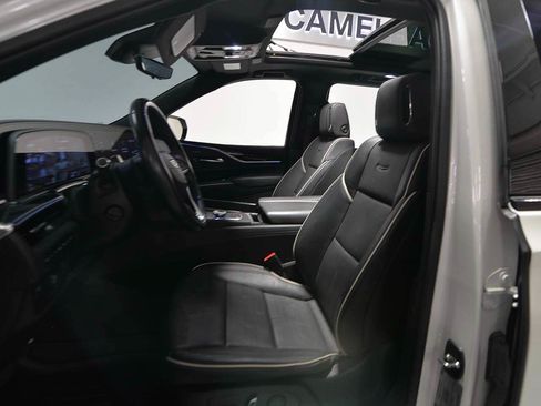 Used 2023 Cadillac Escalade Sport w/ Touring Package AWD/4WD image 9