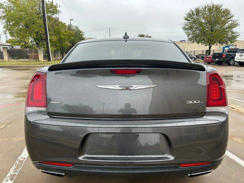 Used 2016 Chrysler 300 S AWD/4WD image 7