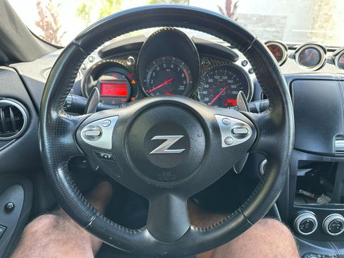 Used 2013 Nissan 370Z Coupe image 28