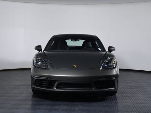Used 2025 Porsche 718 Cayman image 10
