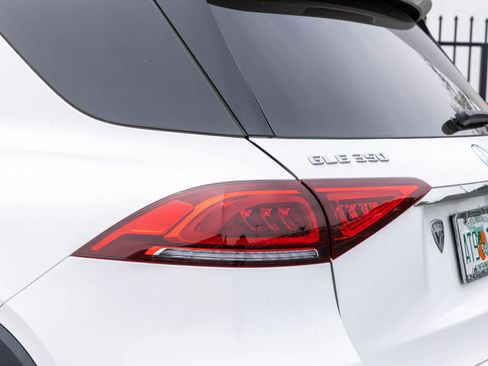 Used 2022 Mercedes-Benz GLE 350 4MATIC image 6