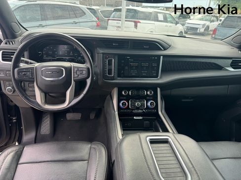 Used 2022 GMC Yukon XL Denali w/ Max Trailering Package AWD/4WD image 15