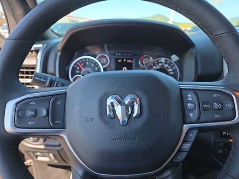 Used 2025 RAM 1500 Big Horn AWD/4WD image 23