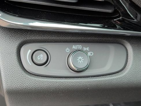 New 2026 Buick Envista Preferred FWD image 19