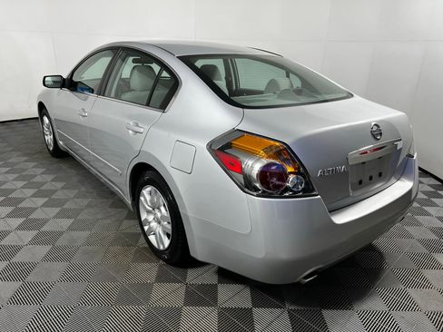 Used 2011 Nissan Altima 2.5 image 7