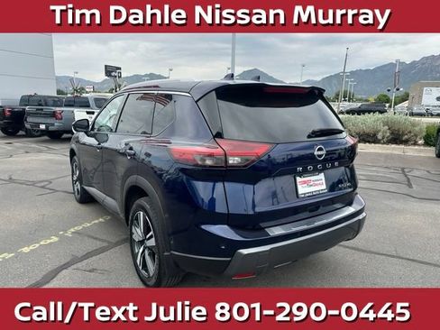Used 2025 Nissan Rogue SL w/ Tech Package AWD/4WD image 9