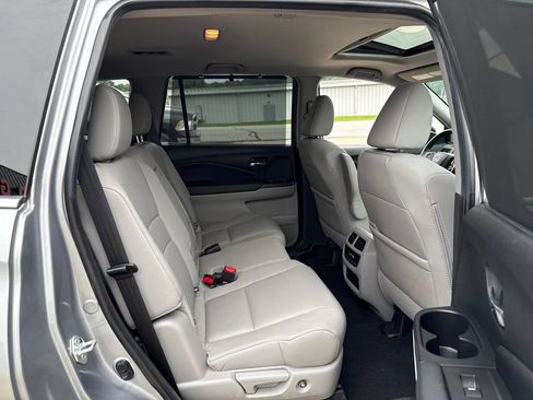 Used 2022 Honda Pilot Special Edition image 11