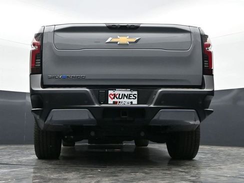 New 2026 Chevrolet Silverado EV LT AWD/4WD image 46