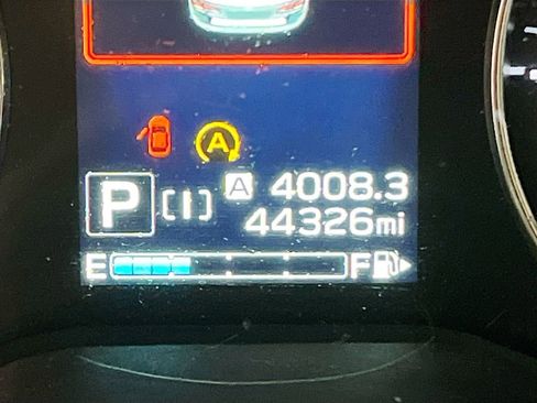 Used 2021 Subaru Crosstrek 2.5i Sport w/ Moonroof Package image 12