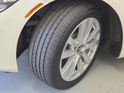 Certified 2022 Mercedes-Benz S 500 4MATIC image 33