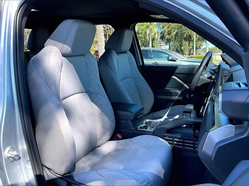 Used 2026 Toyota Tacoma SR5 image 9