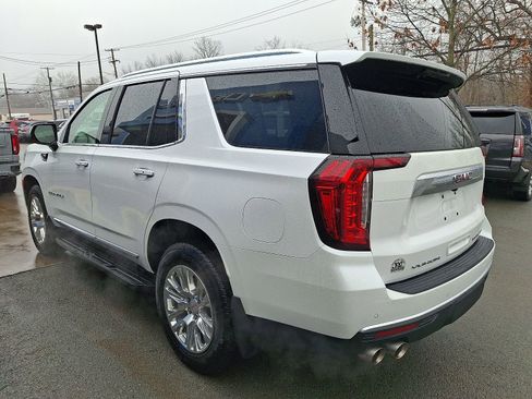 Used 2023 GMC Yukon Denali w/ LPO, Floor Liner Package image 4