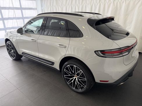 New 2026 Porsche Macan image 3