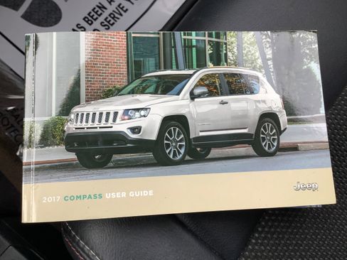 Used 2017 Jeep Compass 75th Anniversary w/ Power Value Group image 23