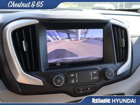 Used 2023 GMC Terrain SLT w/ Infotainment Package II AWD/4WD image 34