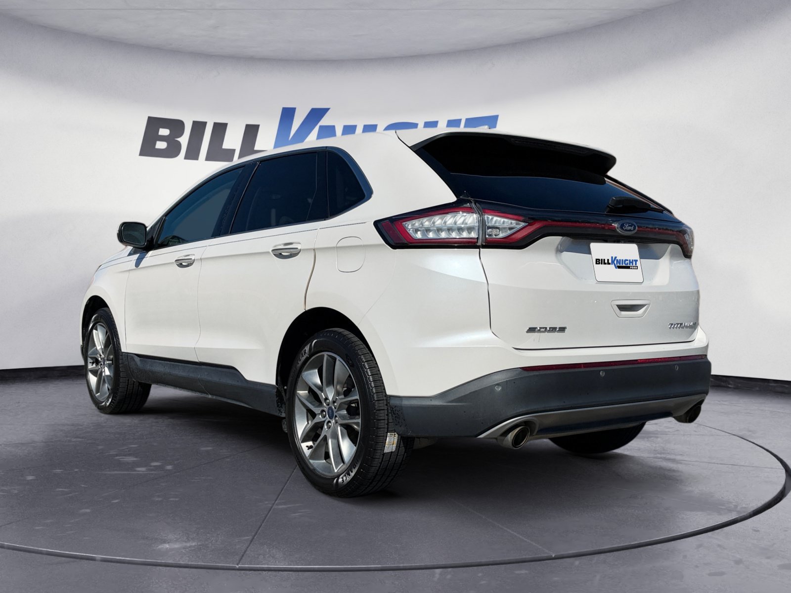 Used 2015 Ford Edge Titanium w/ Equipment Group 301A FWD image 3
