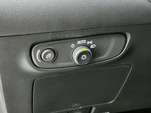 Used 2024 Buick Encore GX Sport Touring AWD/4WD image 17