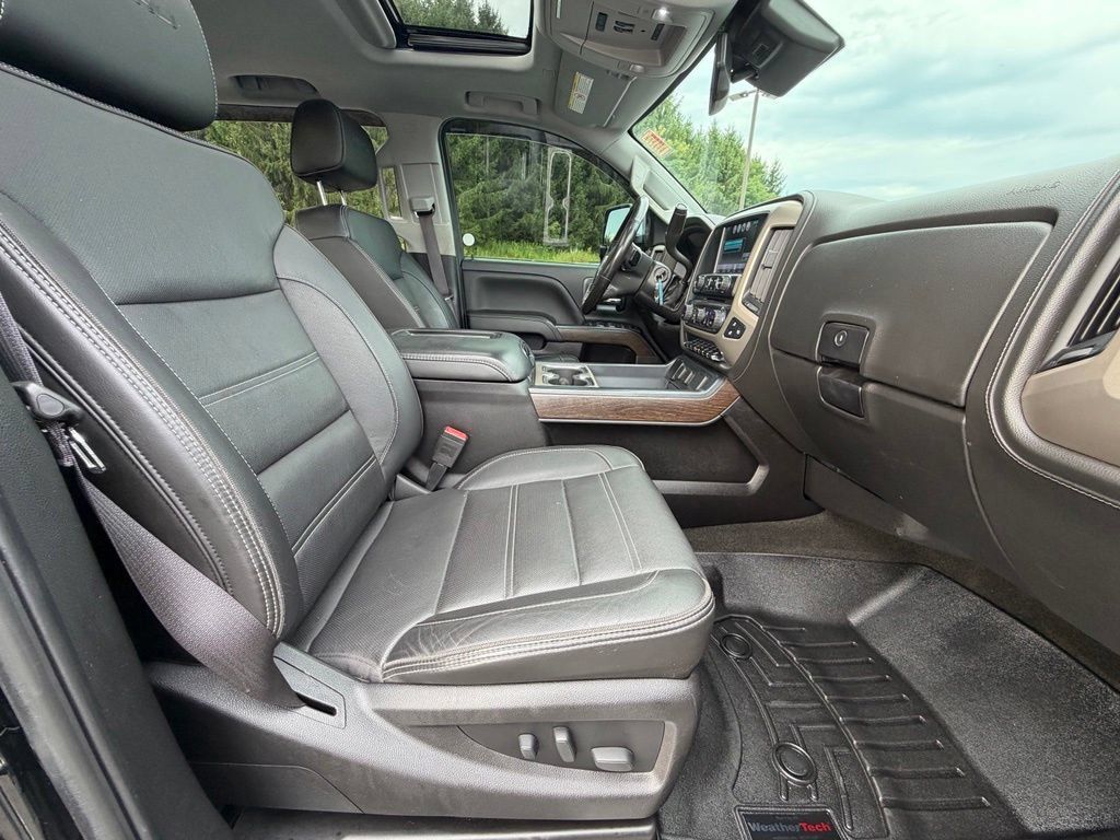 Used 2017 GMC Sierra 2500 Denali AWD/4WD image 40