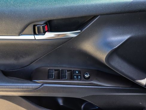 Used 2022 Toyota Camry XSE w/ Cold Weather Package image 37