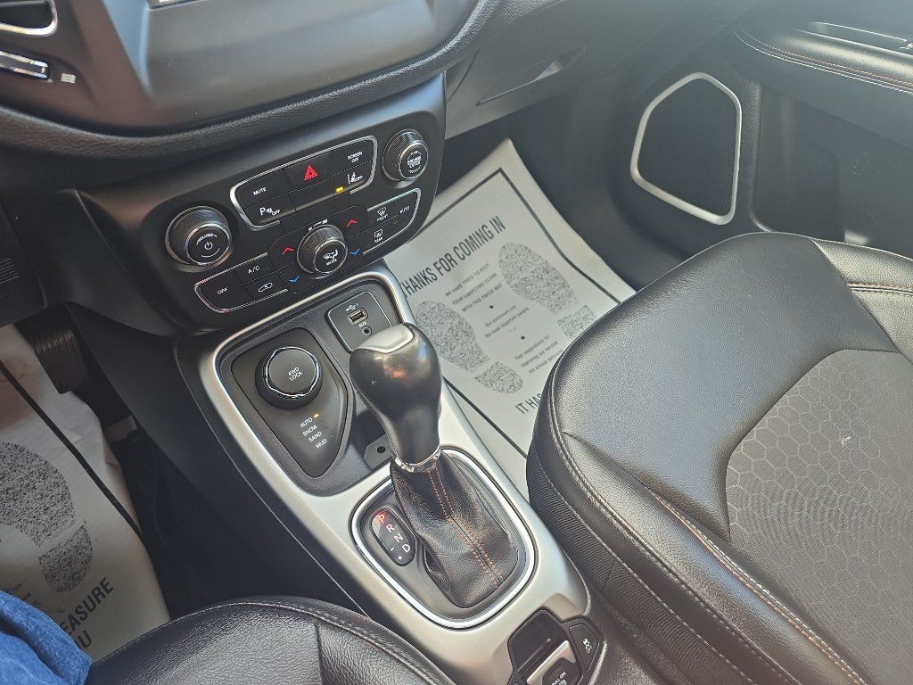 Used 2019 Jeep Compass Latitude w/ Safety & Security Group AWD/4WD image 19