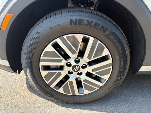New 2026 Hyundai Palisade SEL Premium FWD image 12