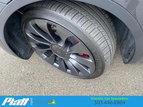 Used 2022 Tesla Model Y Performance image 20