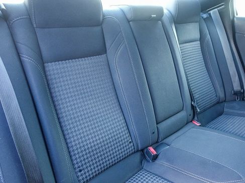 Used 2019 Dodge Charger SXT w/ Blacktop Package image 30