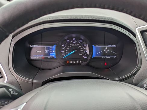 Certified 2022 Ford Edge Titanium w/ Equipment Group 301A image 20