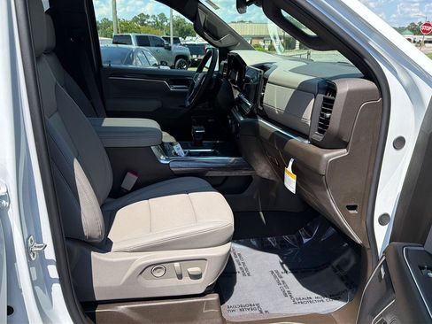 New 2026 Chevrolet Silverado 1500 LTZ w/ LTZ Premium Package AWD/4WD image 14