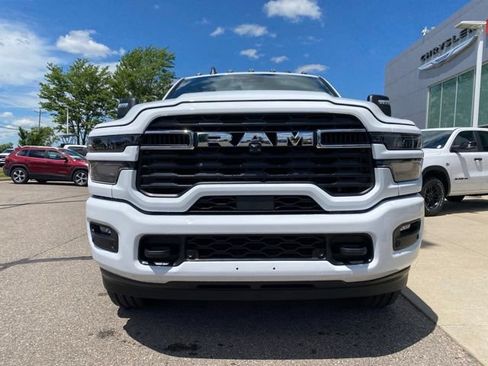 New 2026 RAM 2500 Big Horn AWD/4WD image 2