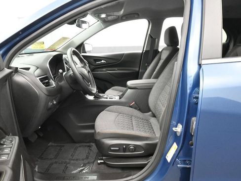 Used 2024 Chevrolet Equinox LT FWD image 11