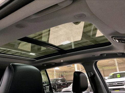 Used 2021 Jeep Grand Cherokee L Limited image 21