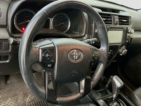 Used 2017 Toyota 4Runner TRD Off-Road Premium image 18