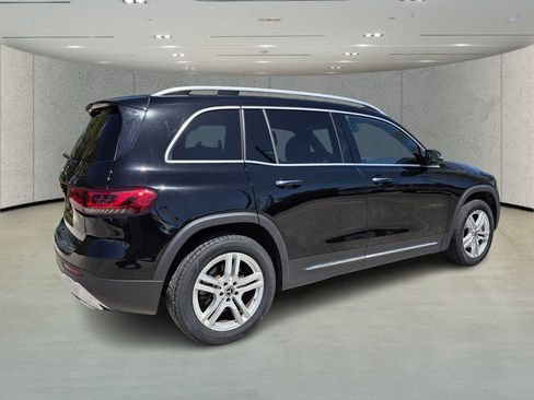 Used 2023 Mercedes-Benz GLB 250 GLB 250 image 3