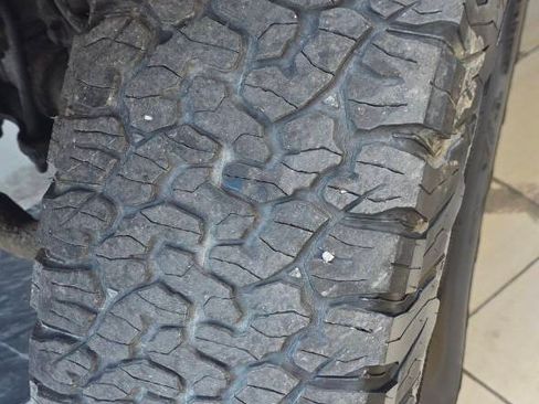 Used 2005 Ford Excursion XLT AWD/4WD image 9