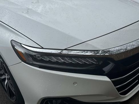 Used 2021 Honda Accord Touring image 12