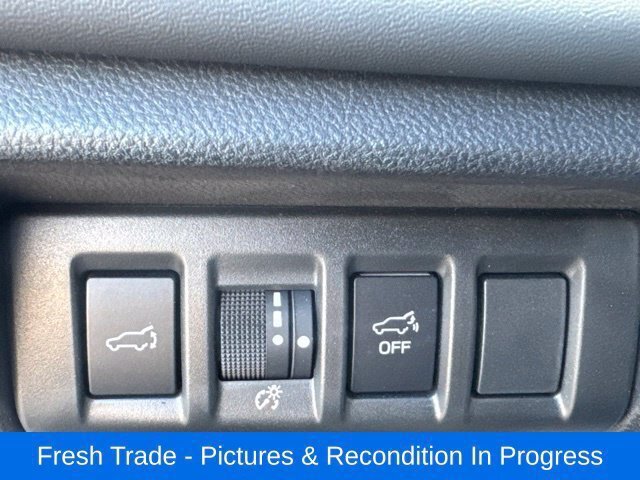 Used 2024 Subaru Outback Onyx Edition XT AWD/4WD image 16