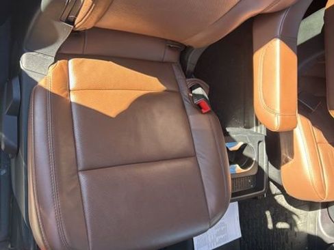 Used 2022 Lincoln Aviator Reserve w/ Equipment Group 201A image 3