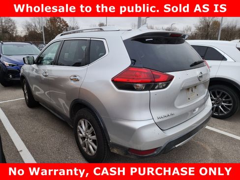 Used 2017 Nissan Rogue SV image 5