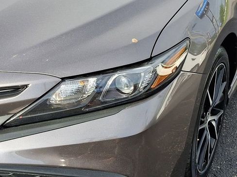 Used 2023 Toyota Camry SE FWD image 9