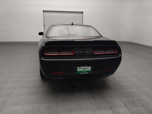 Used 2018 Dodge Challenger SXT Plus RWD image 6