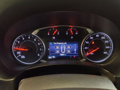 Used 2020 GMC Terrain SLE FWD image 23