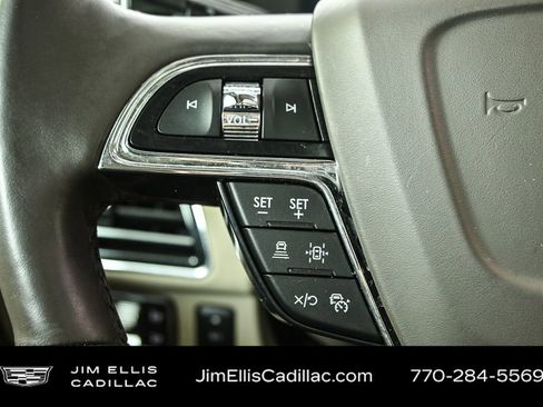 Used 2022 Lincoln Navigator Reserve image 10